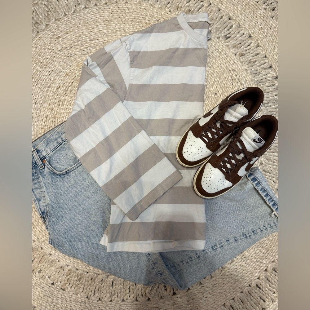 H&M Gray and White Striped Top